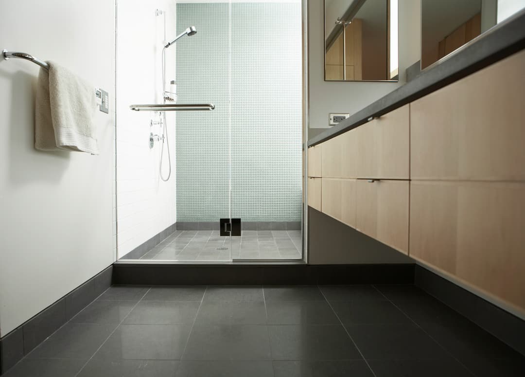 Modern shower lined with Hydrapanel